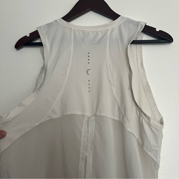 Zyia Active White High Neck Open Back with Split Mesh Active Tank Size Medium M. - Picture 8 of 14